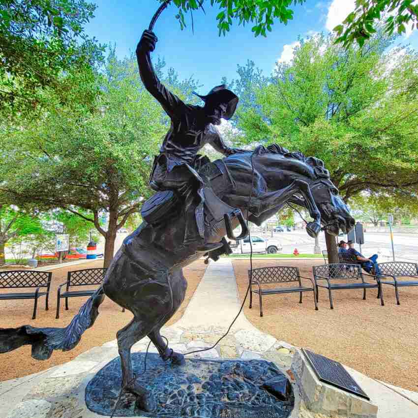 Texas Roots, Real Character